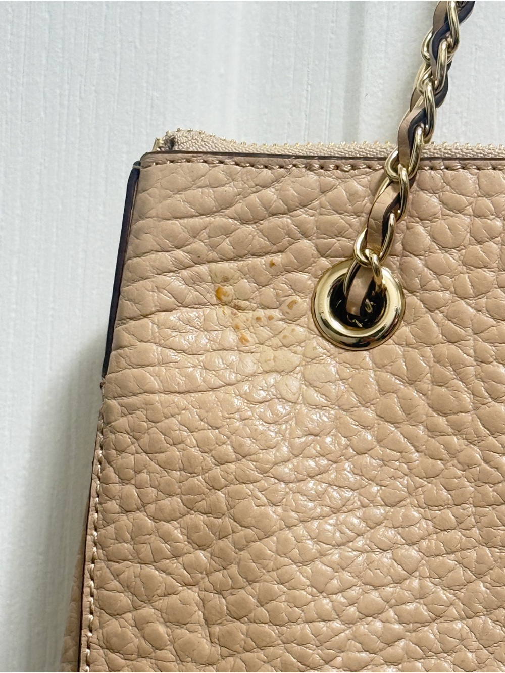 DKNY, beige/ nude pebbled leather with chain strap Handle retail price $250 - Picture 7 of 16